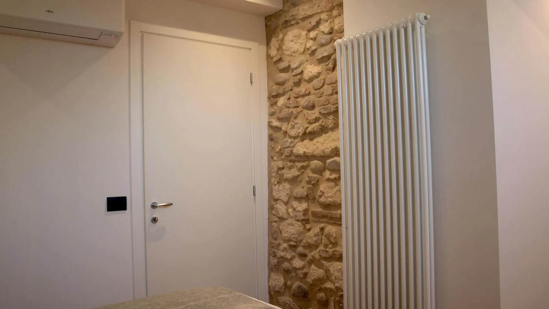 Bra Lux Apartment Βερόνα
